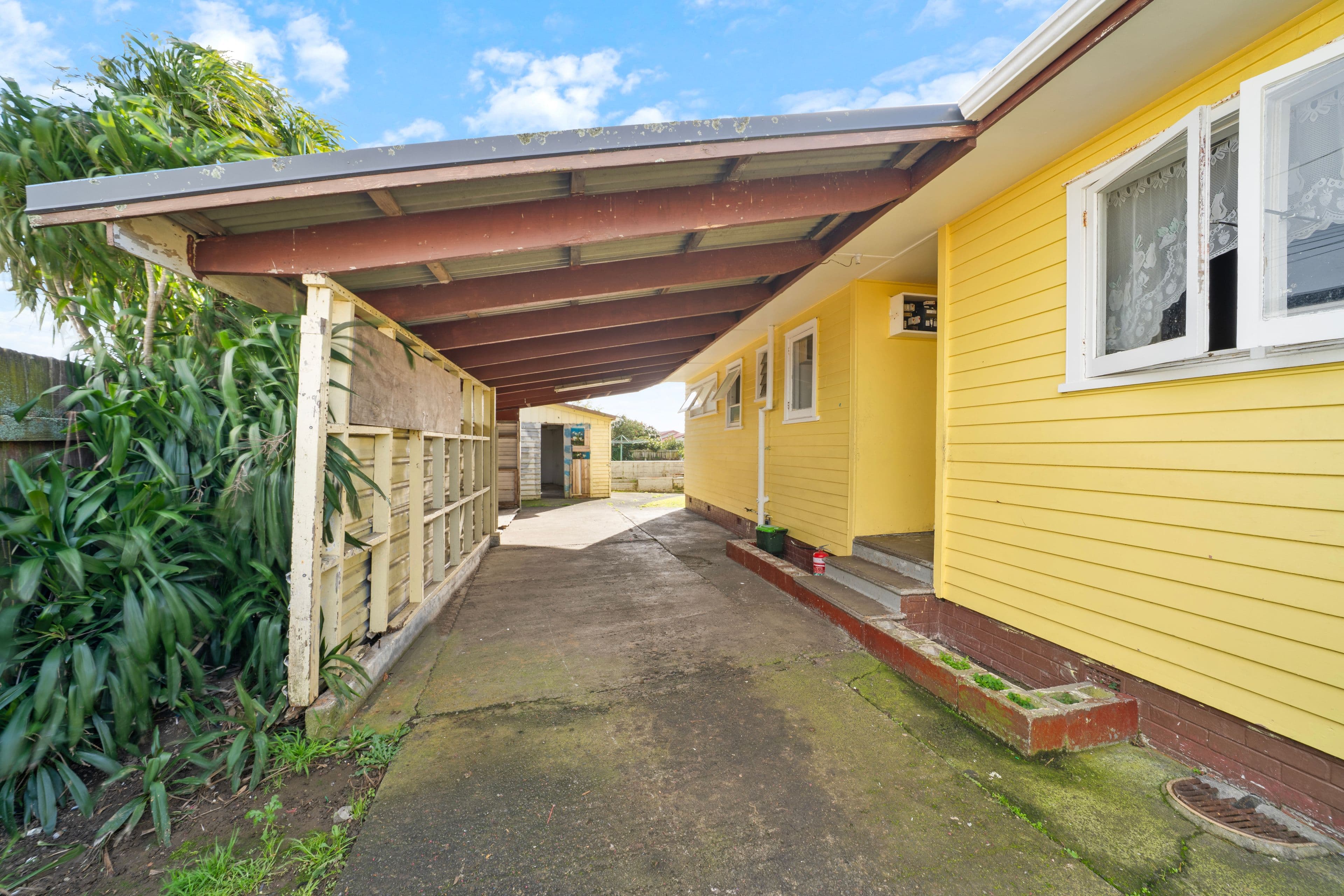 156 Hall Avenue, photo 3