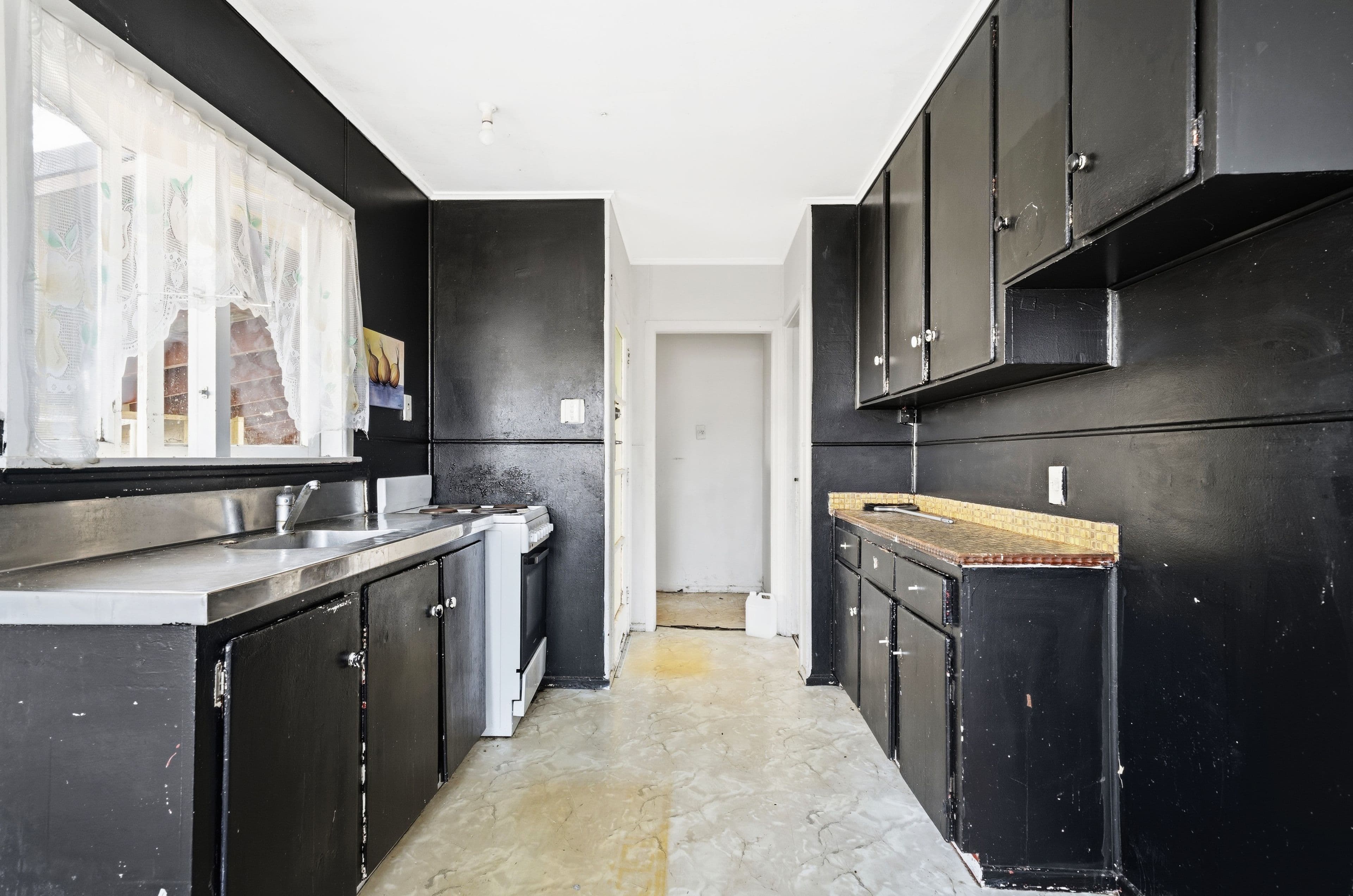 156 Hall Avenue, photo 4