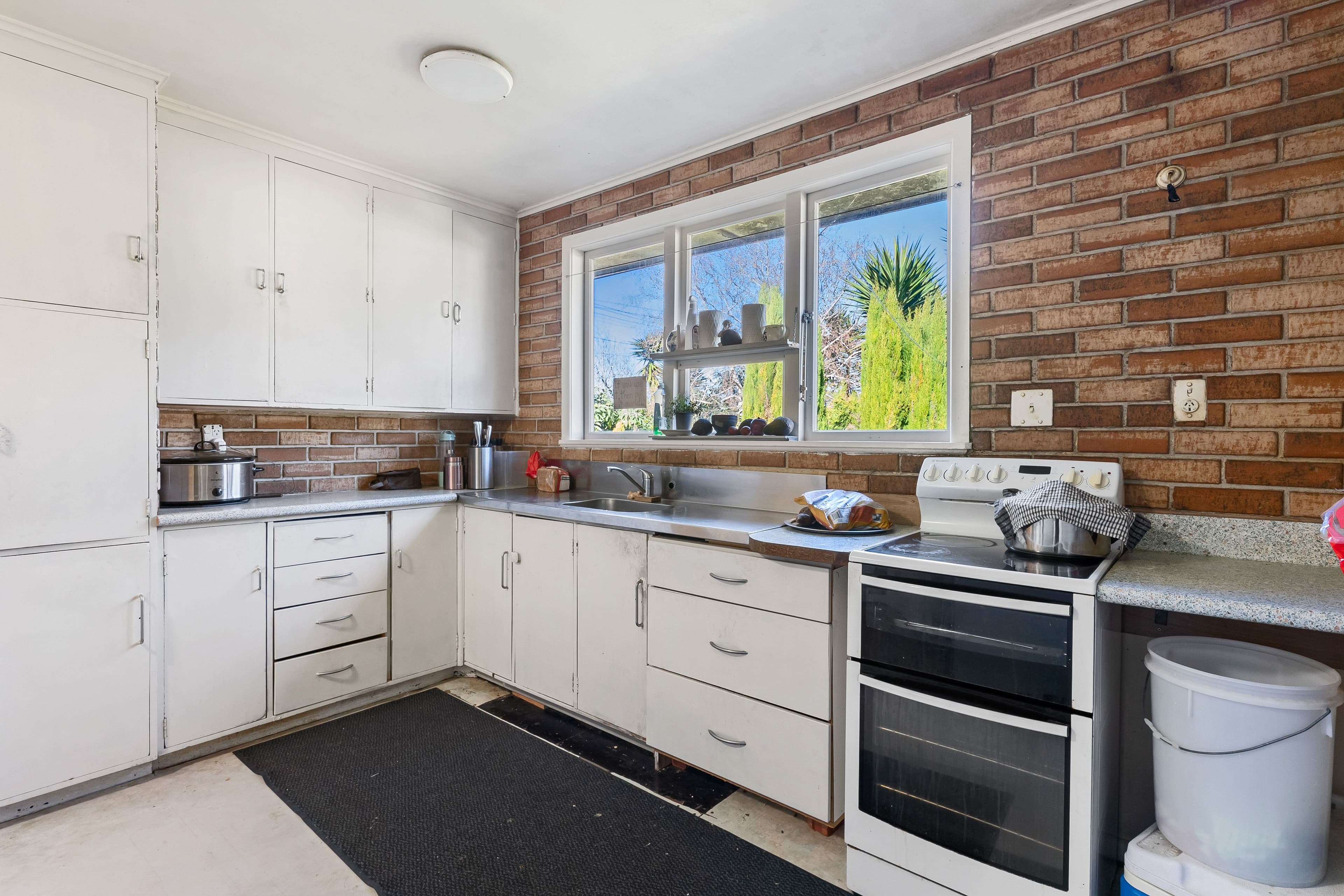 66 Clayton Avenue, photo 5
