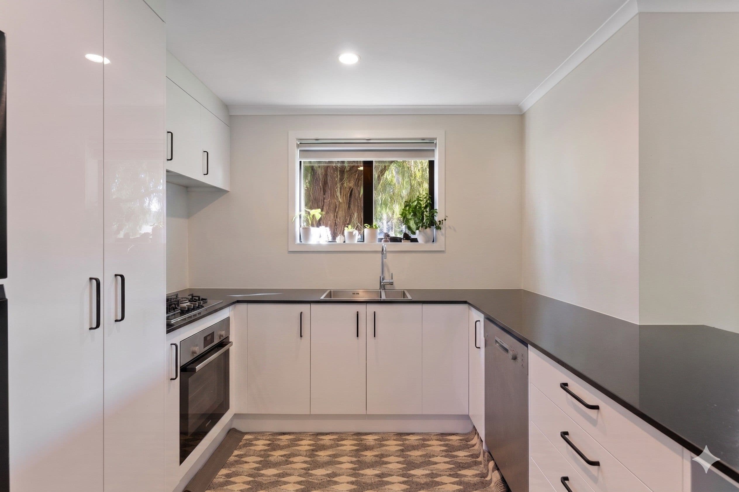 58A McKenzie Road, photo 5