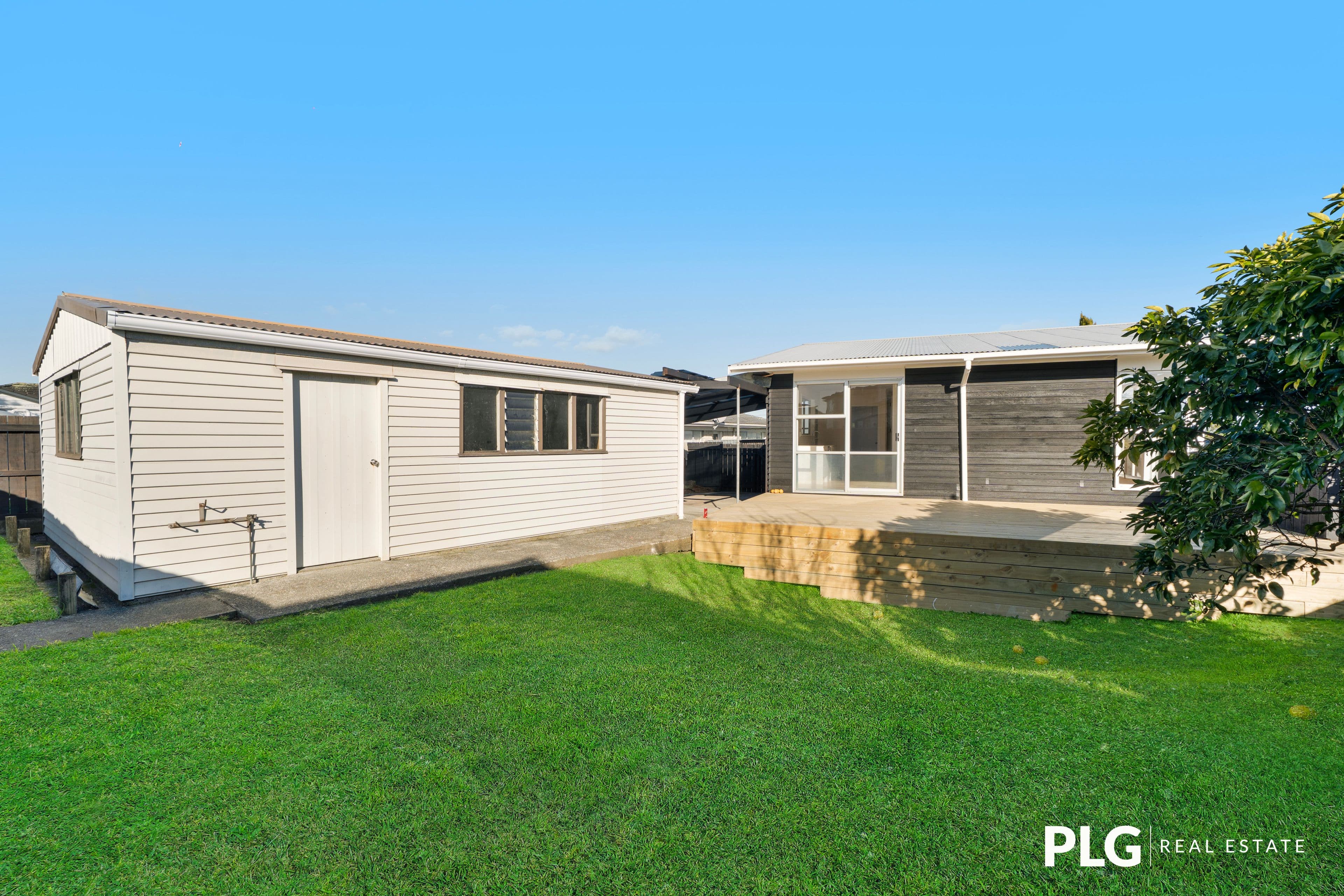 12 Farnborough Crescent, photo 9