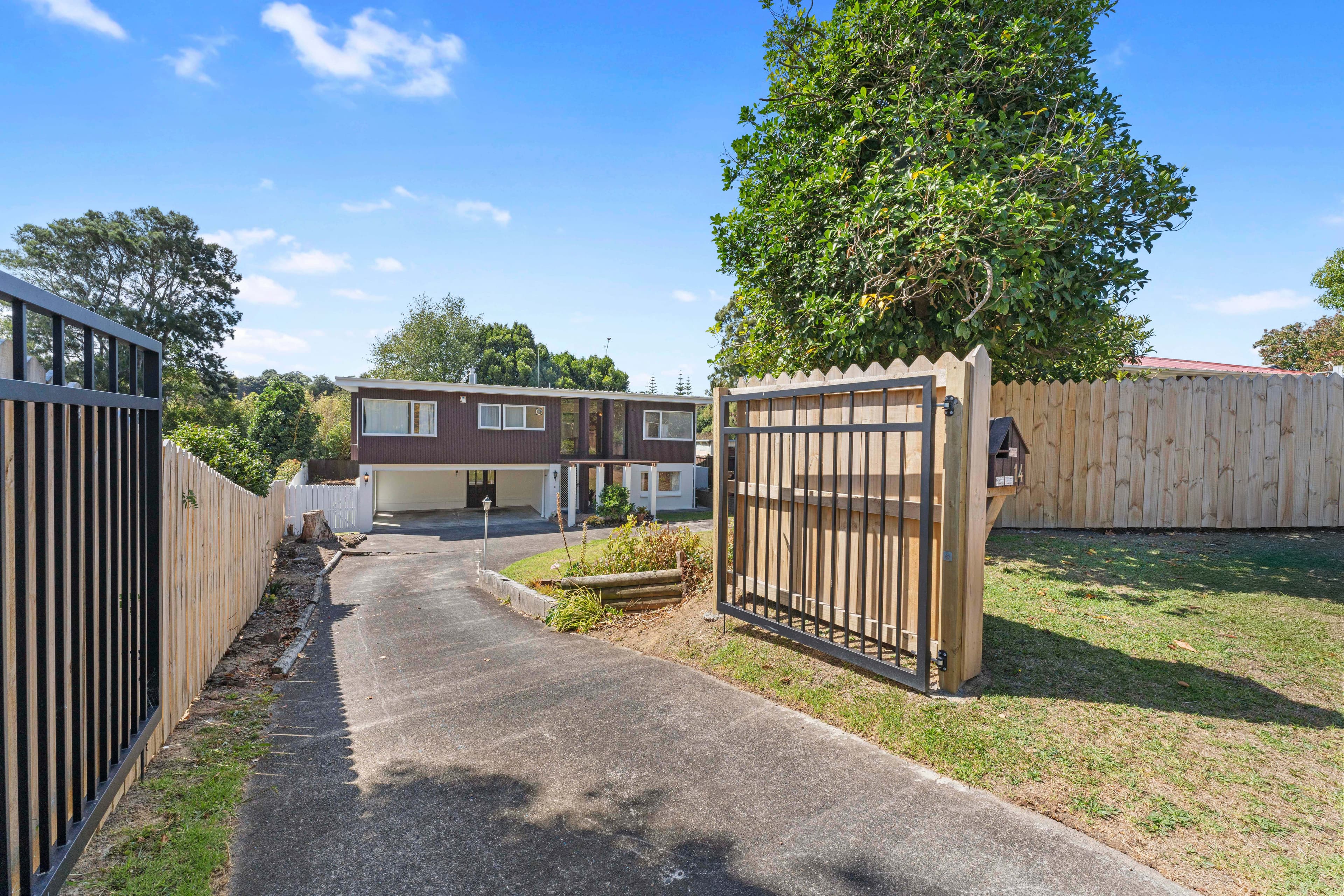 Sold — 14 Lawrence Crescent, Hill Park